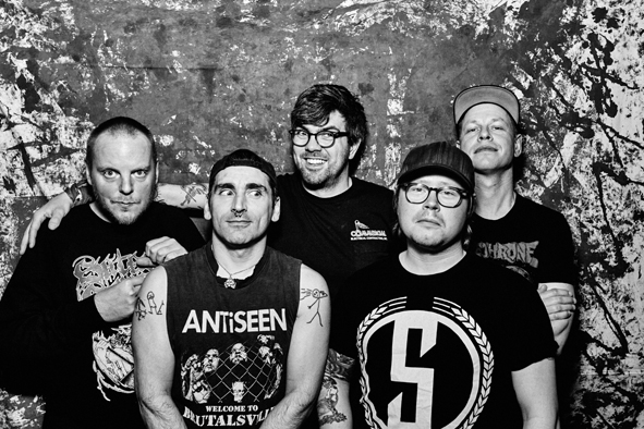 01.11.2018 Satanic Surfers